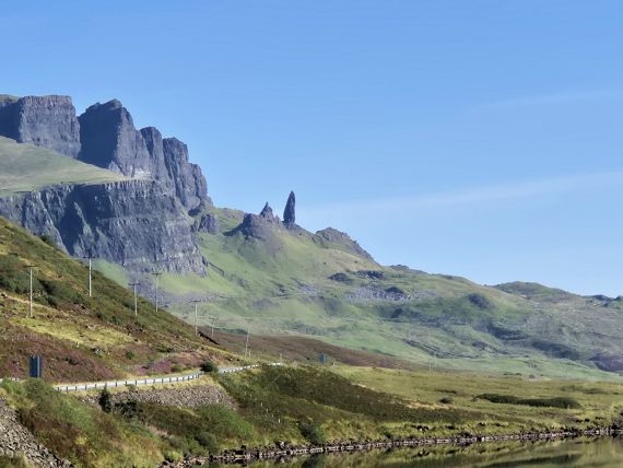 The spectacular land form of the Quiraing results from ancient volcanic activity.